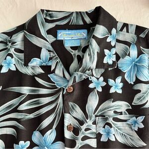 Bermuda Bay 100% Silk Black Blue Floral Button-Down Tropical Print Shirt